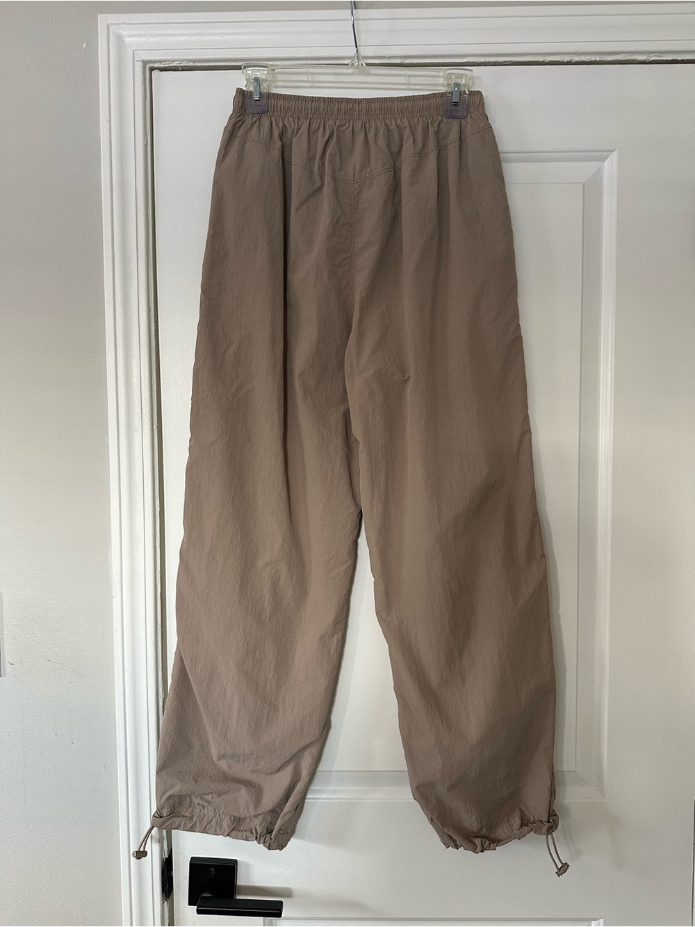 Abercrombie & Fitch Crinkle Nylon Track Pants in Khaki Beige, Size Small - Picture 10 of 14